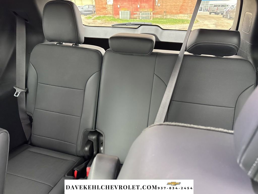 Used 2025 Buick Enclave Preferred w/ Power Package image 22