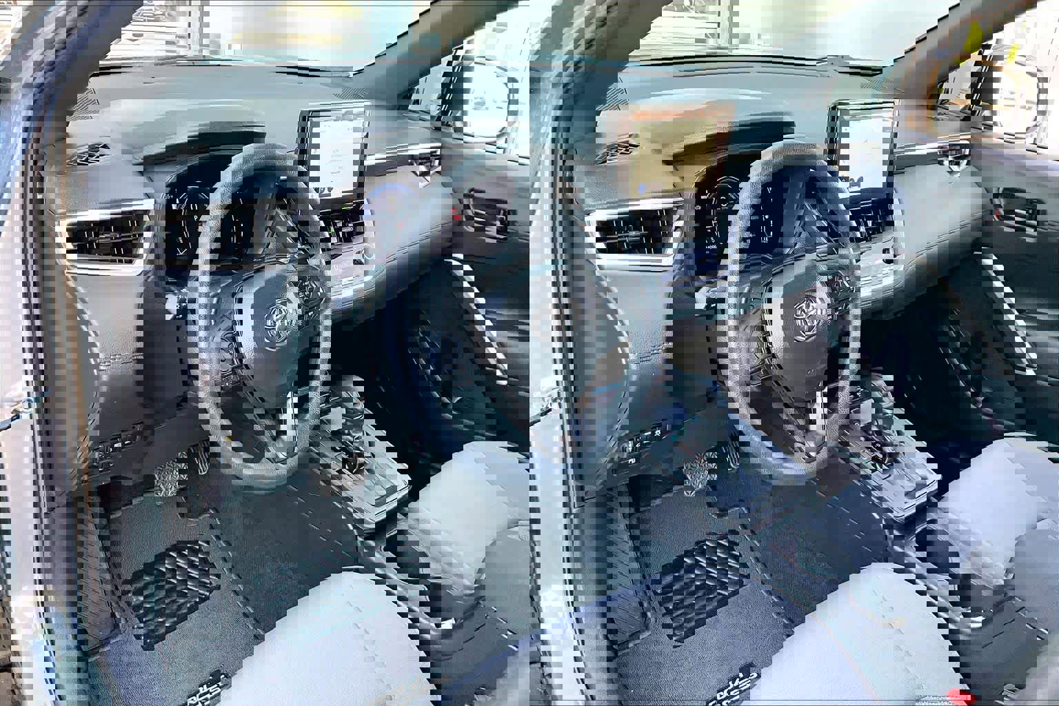 Used 2026 Toyota Corolla Cross S AWD/4WD image 18