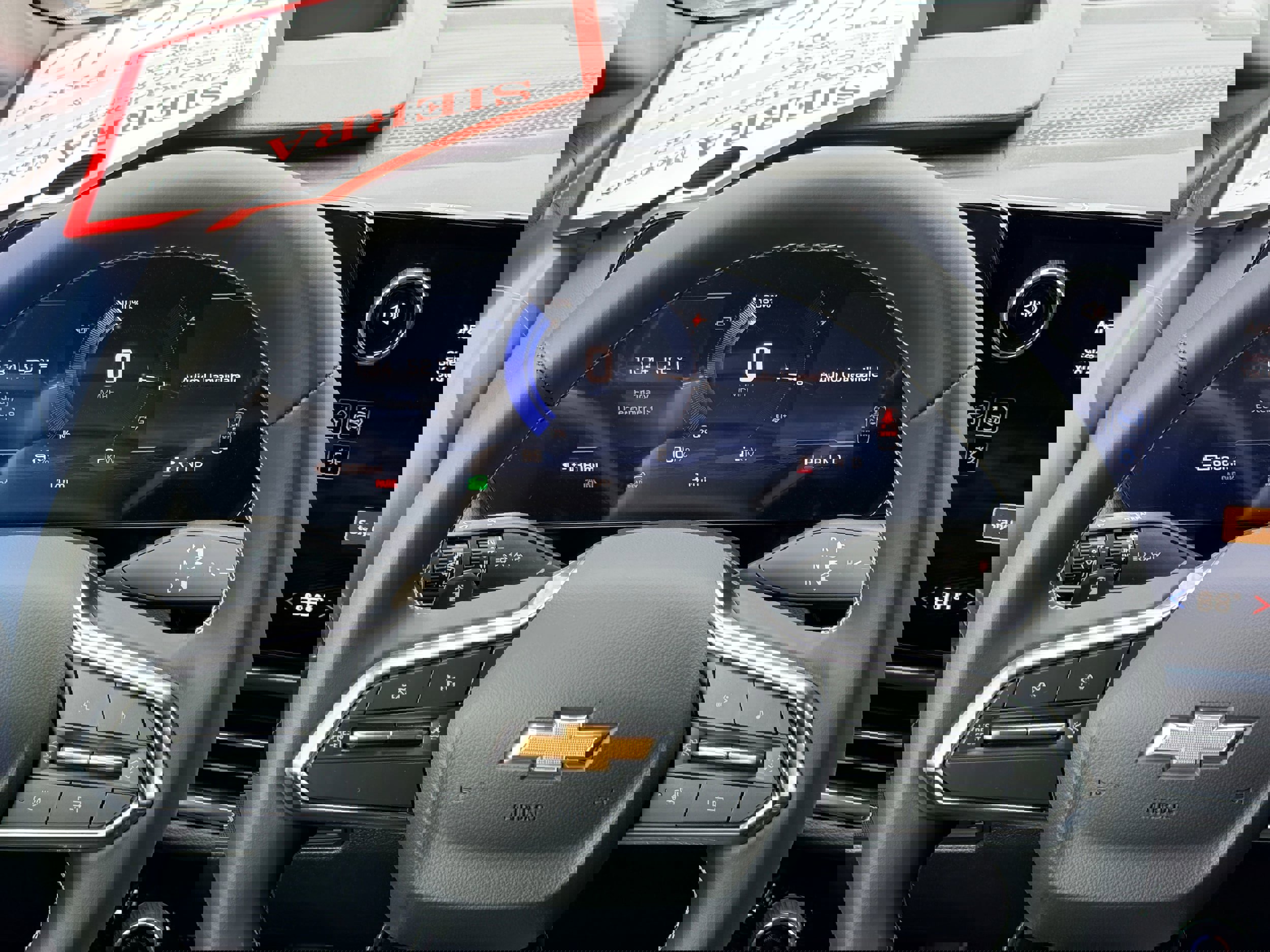 New 2026 Chevrolet Equinox EV LT image 13