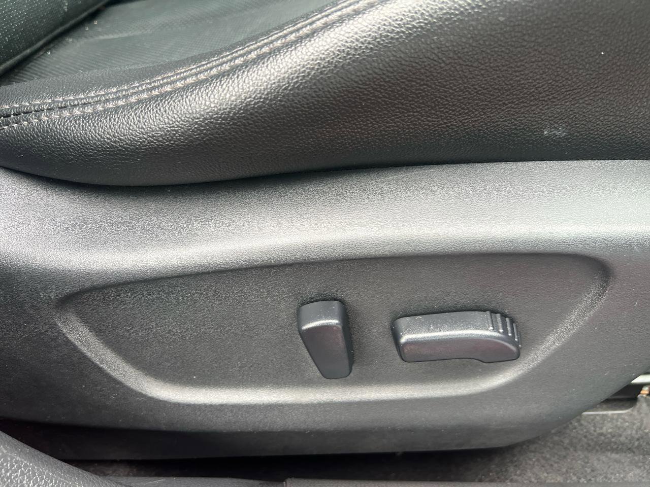 Used 2016 Nissan Rogue SL image 10