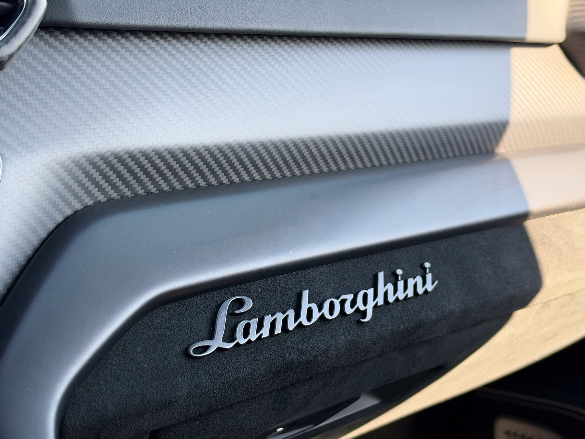 Used 2023 Lamborghini Urus Performante AWD/4WD image 41