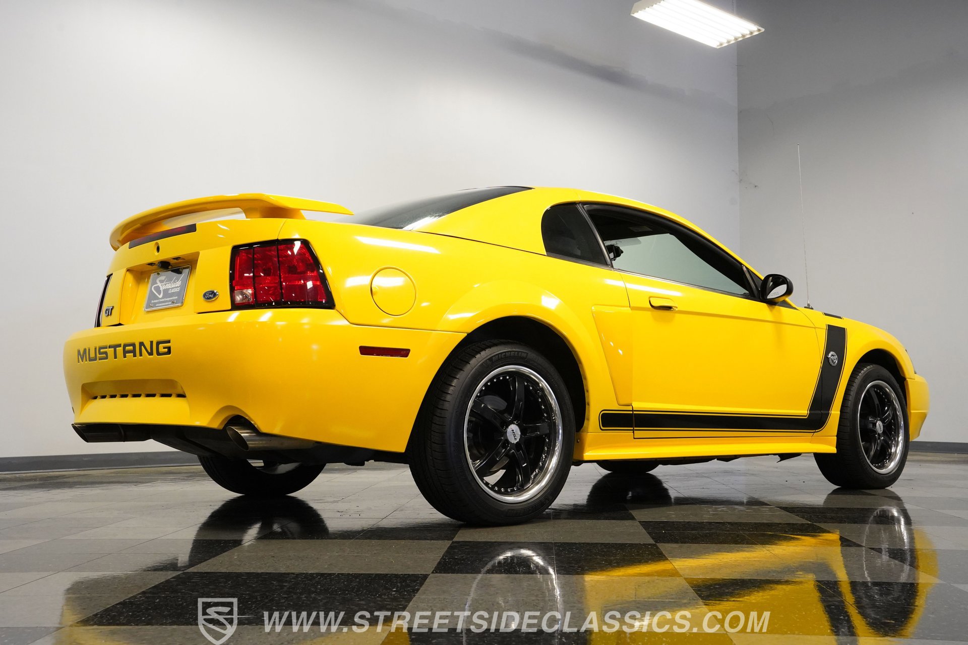 Used 2004 Ford Mustang GT RWD image 28