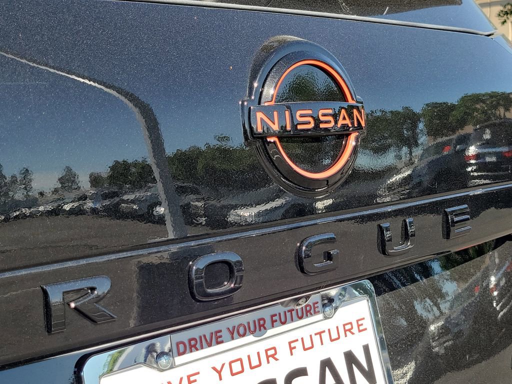 New 2026 Nissan Rogue SV AWD/4WD image 3