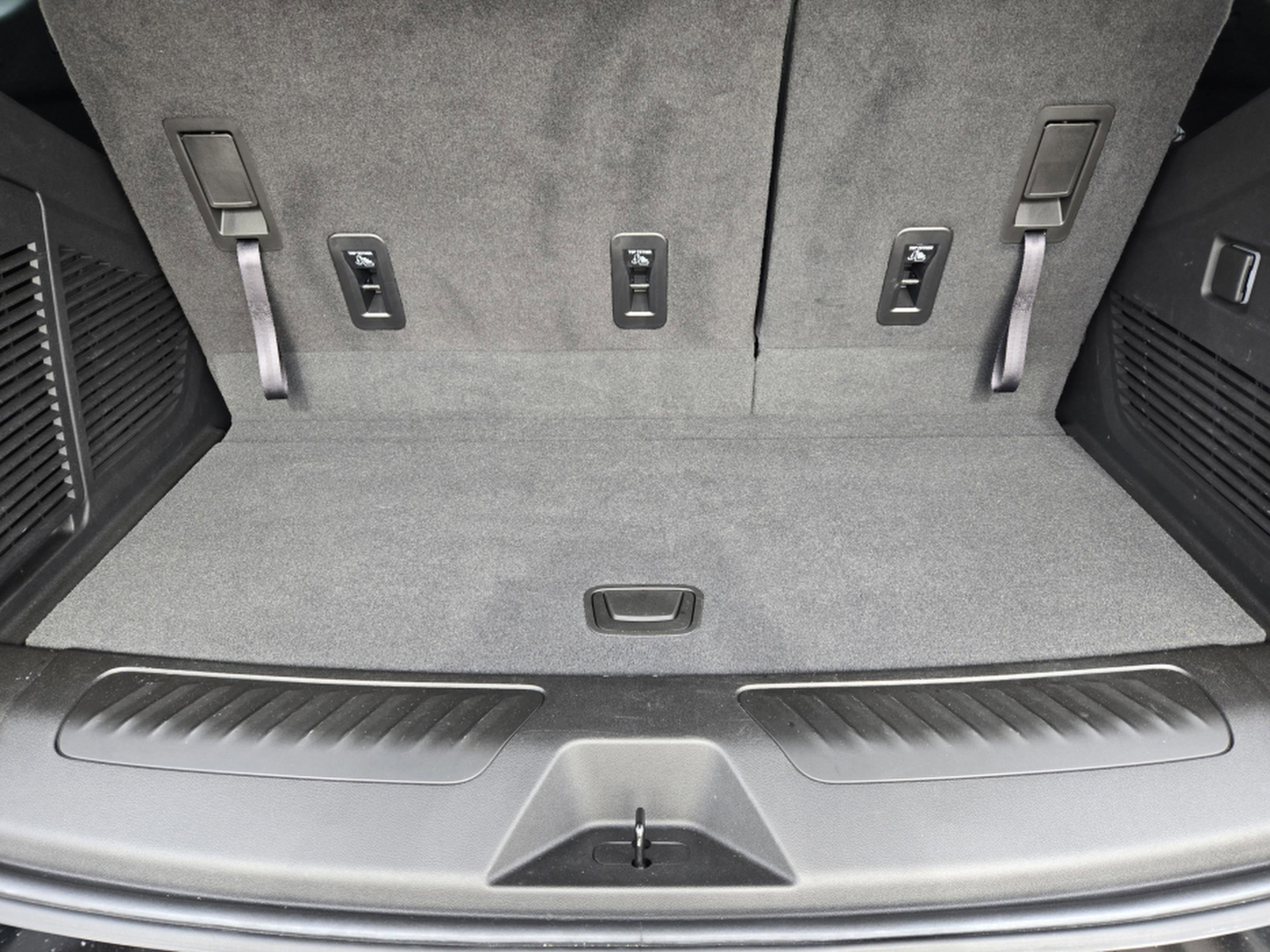 Used 2023 GMC Yukon SLT image 34