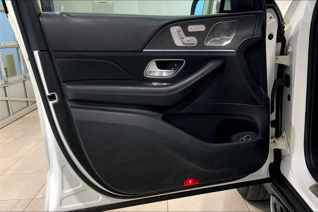 Used 2022 Mercedes-Benz GLS 450 4MATIC image 21