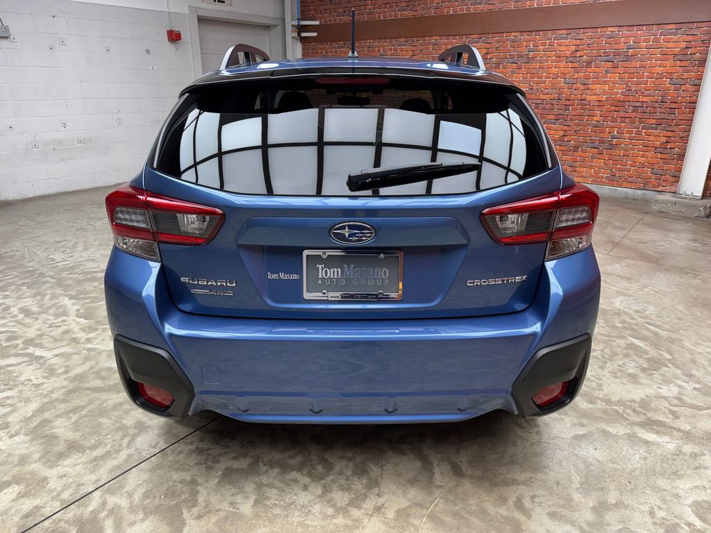 Used 2023 Subaru Crosstrek 2.0i AWD/4WD image 3