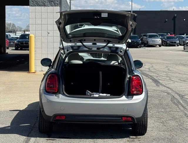 Used 2024 MINI Cooper SE FWD image 30