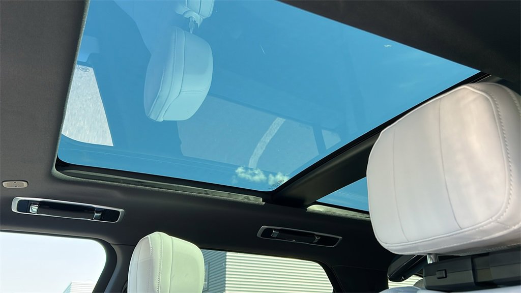 New 2025 Land Rover Range Rover Sport SE image 20
