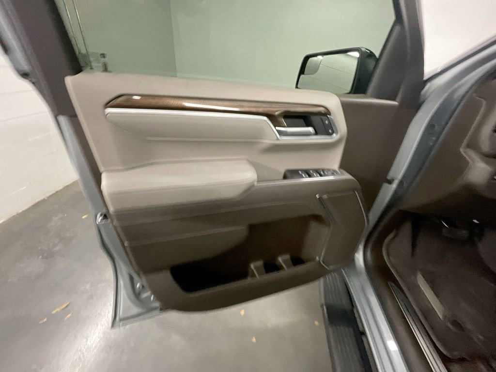 Certified 2025 Chevrolet Silverado 1500 RST image 22