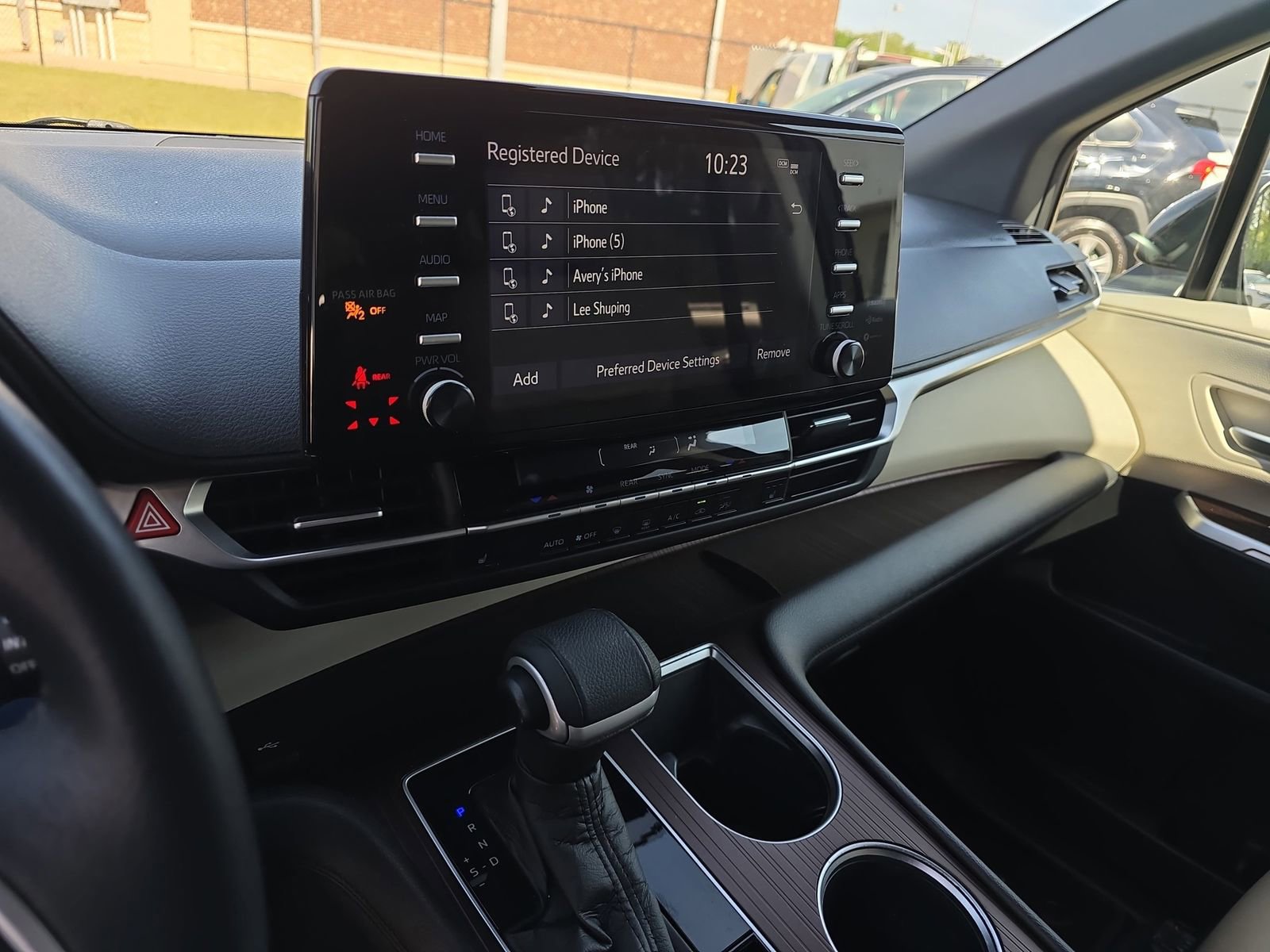 Used 2021 Toyota Sienna XLE image 26