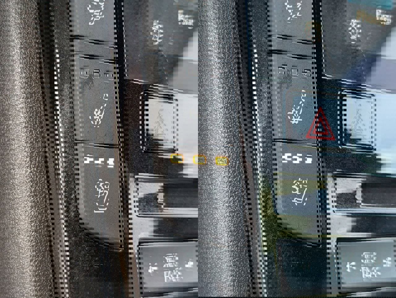 Used 2023 INFINITI QX55 Essential image 17