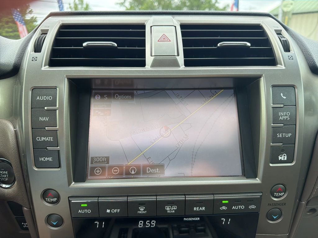 Used 2018 Lexus GX 460 Luxury w/ Preferred Accessory Package AWD/4WD image 17
