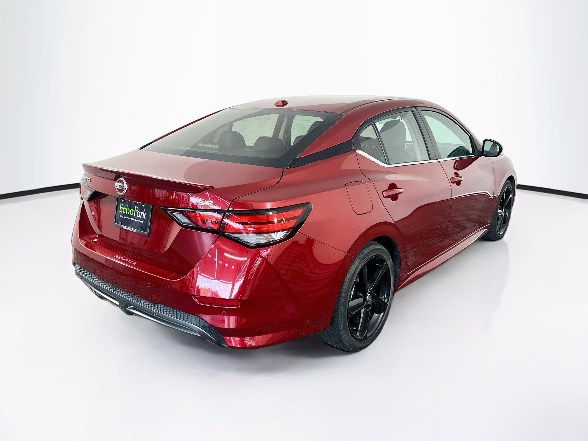 Used 2023 Nissan Sentra SR w/ Electronics Package FWD image 9