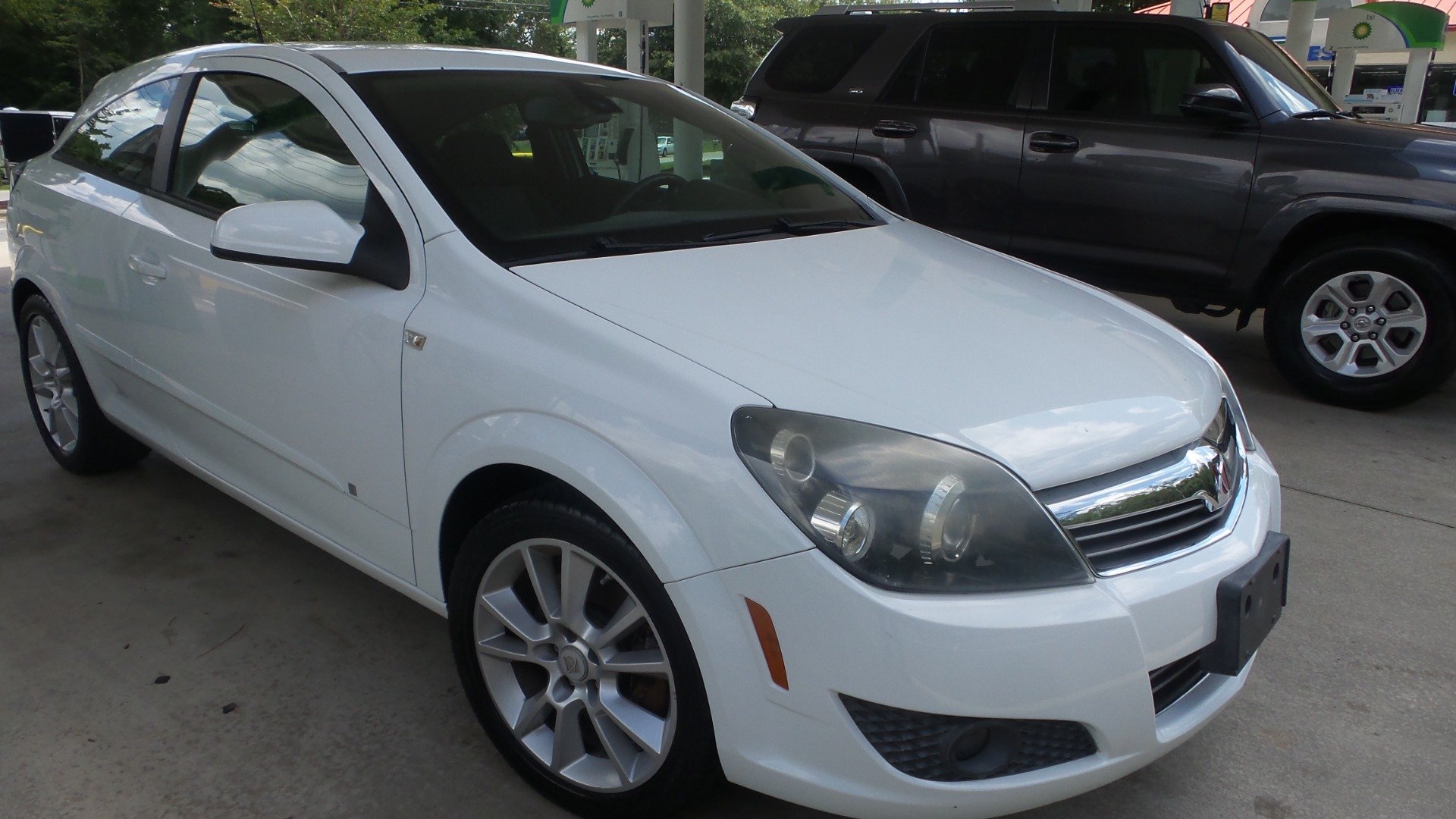Used 2008 Saturn Astra XR FWD image 1