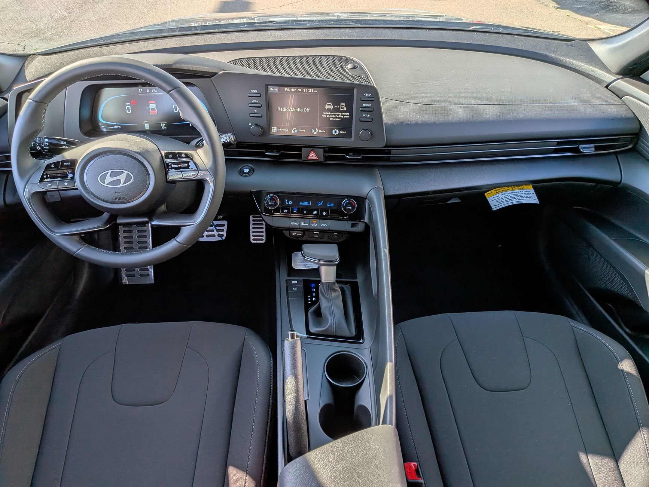 New 2026 Hyundai Elantra Sport FWD image 18