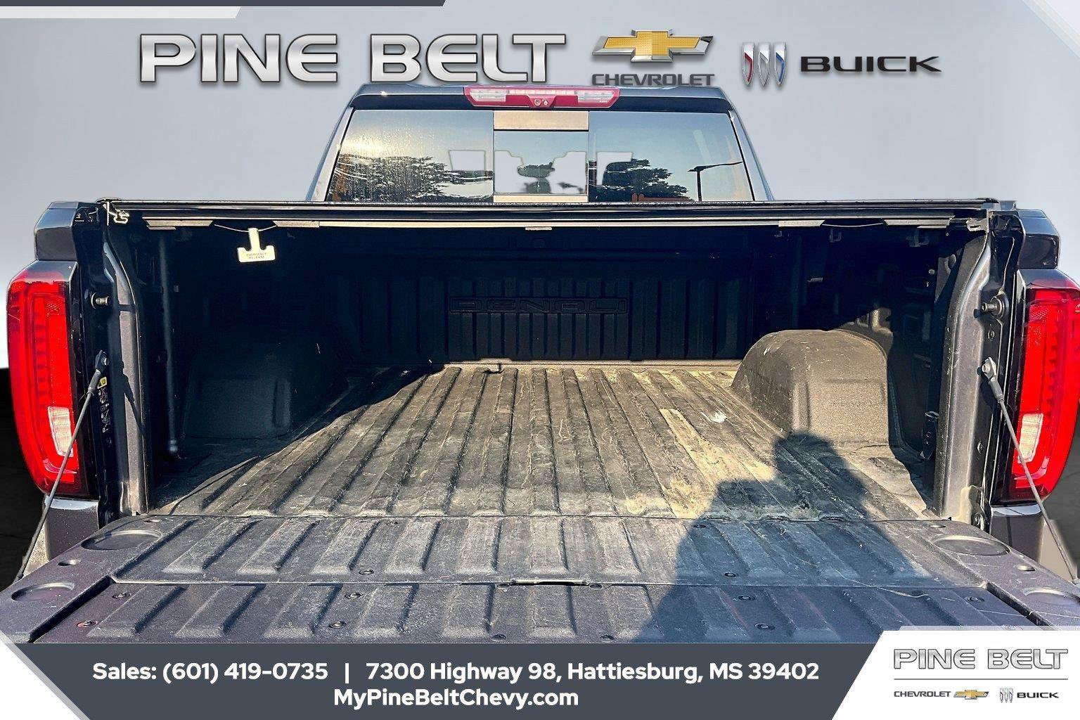 Used 2023 GMC Sierra 1500 Denali w/ Denali Reserve Package RWD image 5