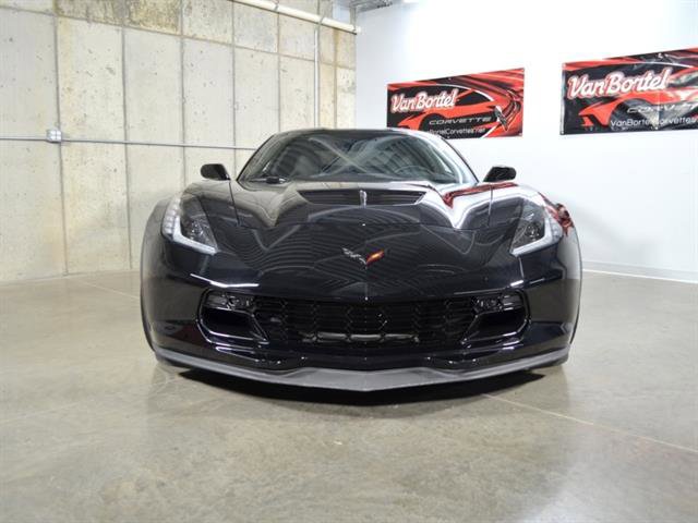 Used 2016 Chevrolet Corvette Z06 w/ 3LZ Preferred Equipment Group image 3