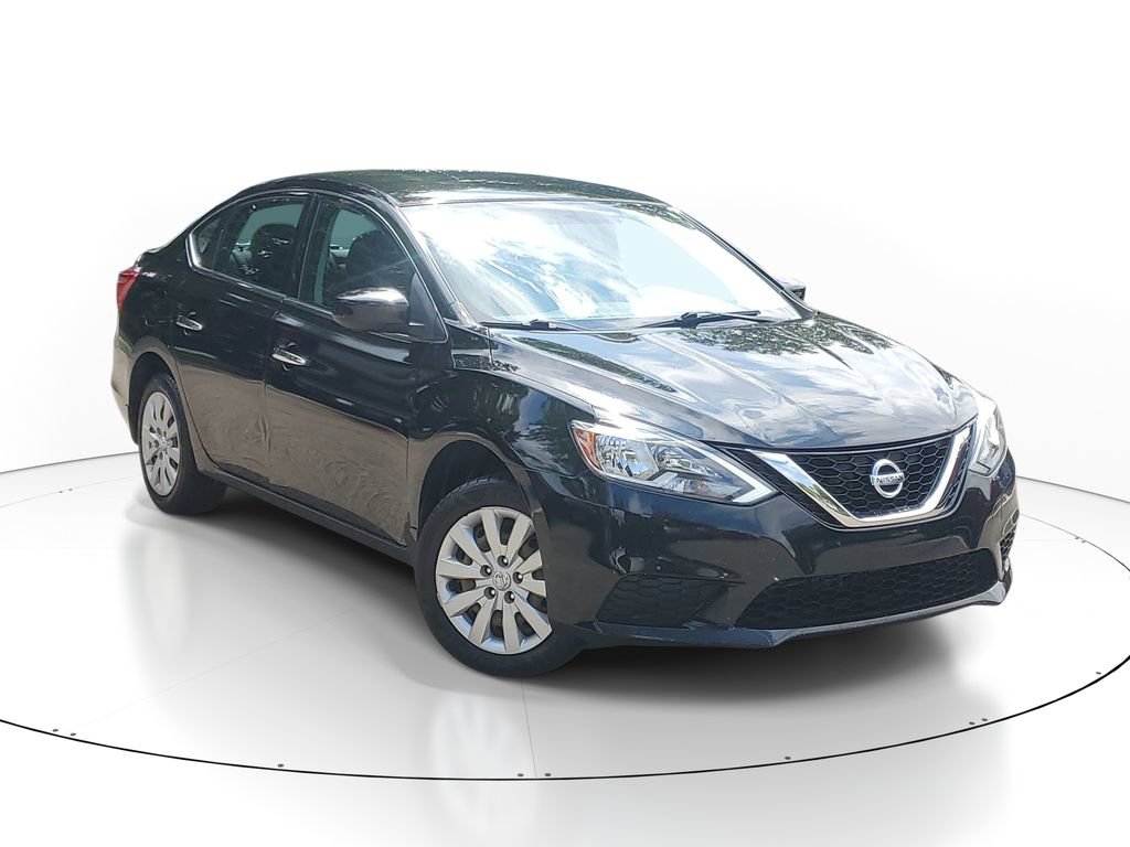 Used 2017 Nissan Sentra SV FWD image 1