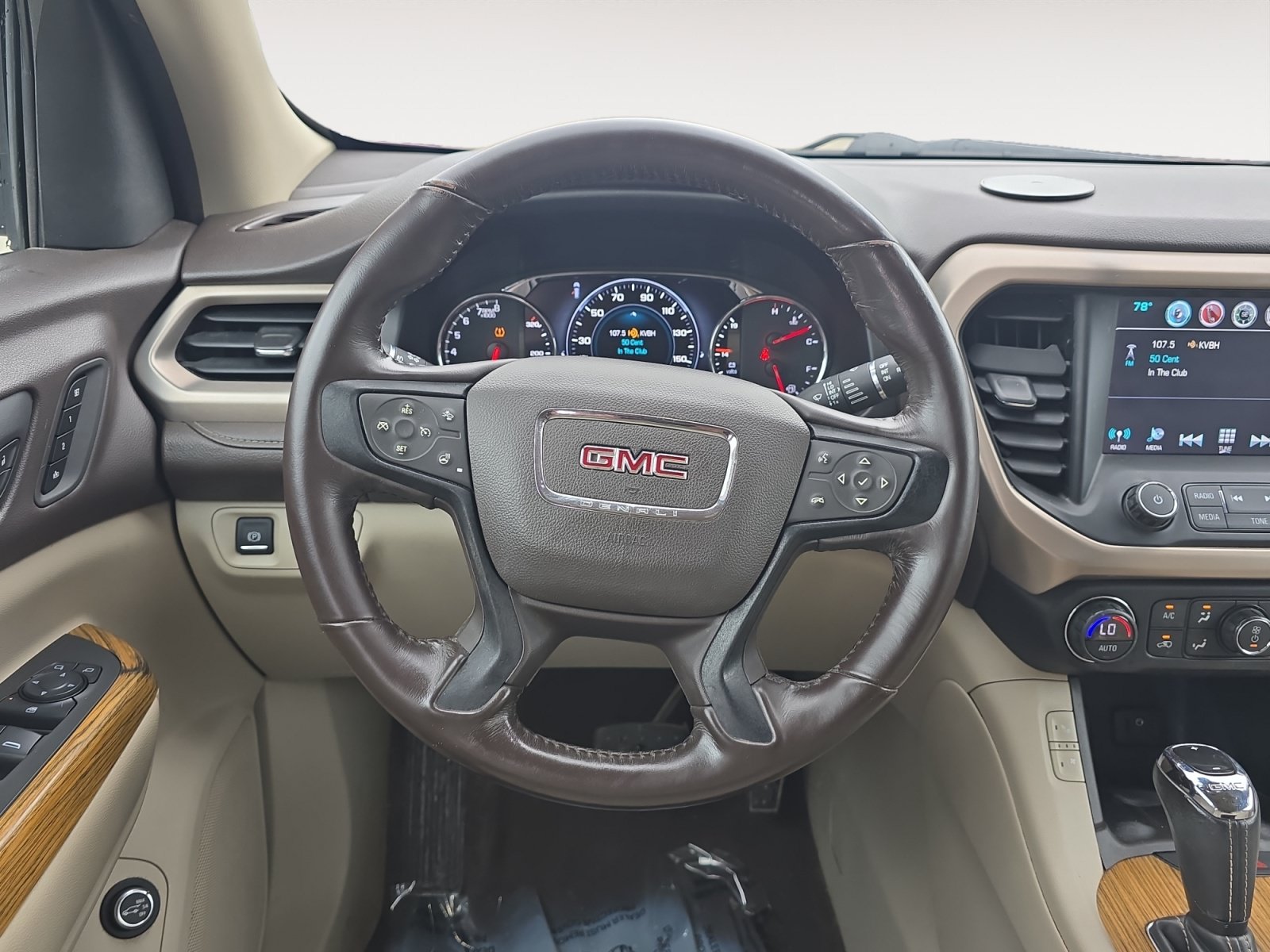 Used 2017 GMC Acadia Denali w/ Technology Package AWD/4WD image 13