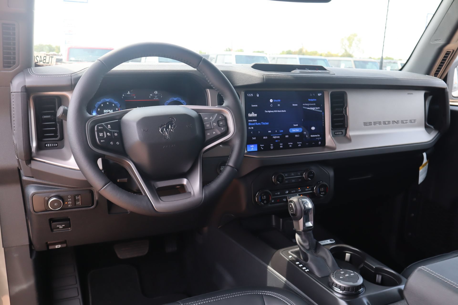 New 2026 Ford Bronco Outer Banks AWD/4WD image 2