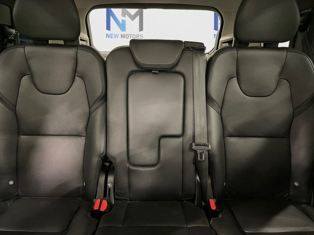 Used 2023 Volvo XC90 B5 Plus w/ Protection Package Premier image 13
