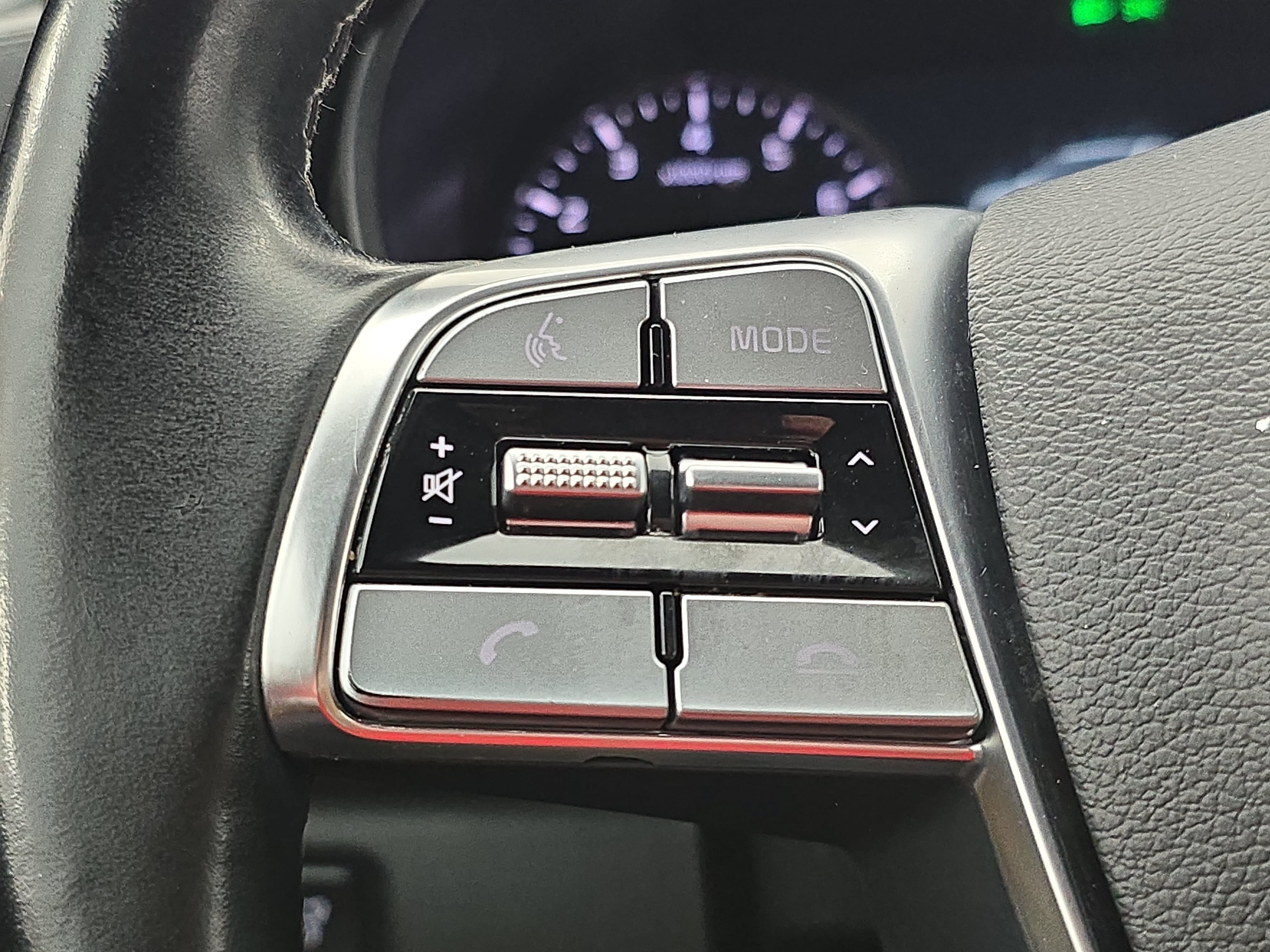 Used 2021 Kia Telluride SX w/ Nightfall Edition Package AWD/4WD image 18
