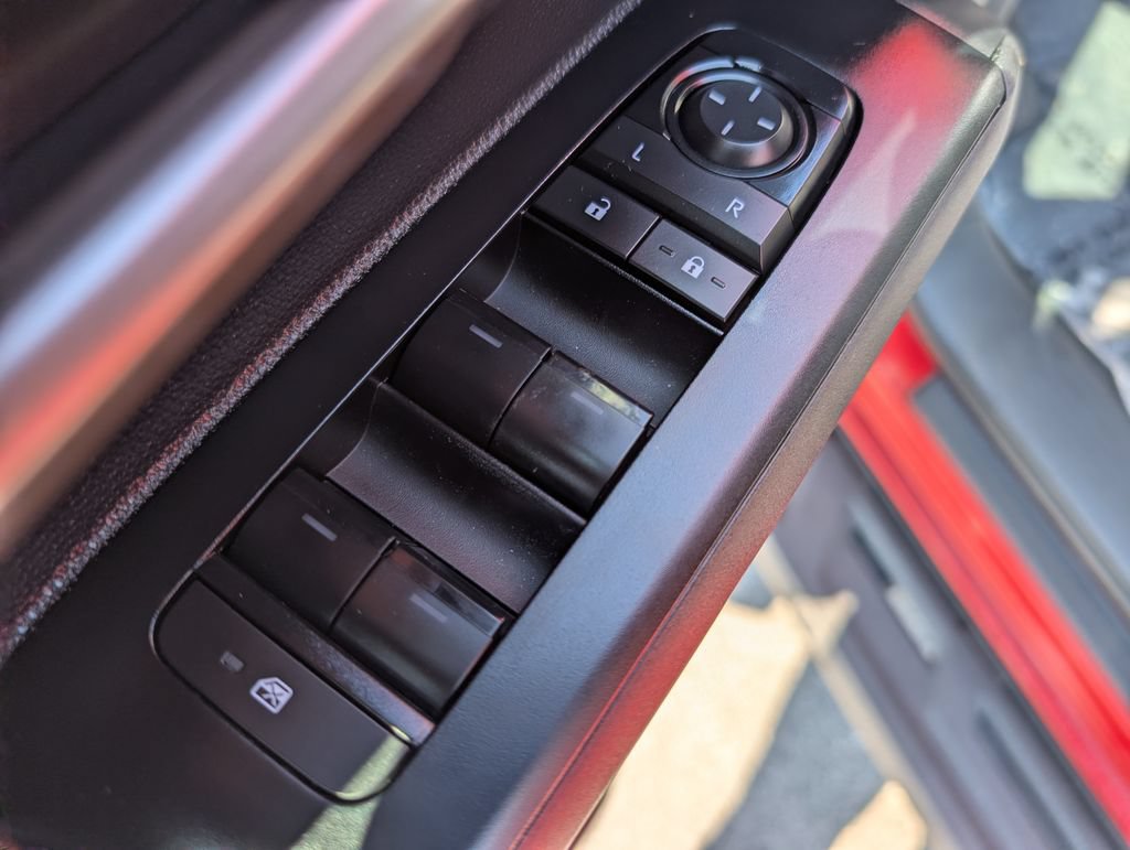 Used 2025 Toyota Tacoma TRD Sport AWD/4WD image 16