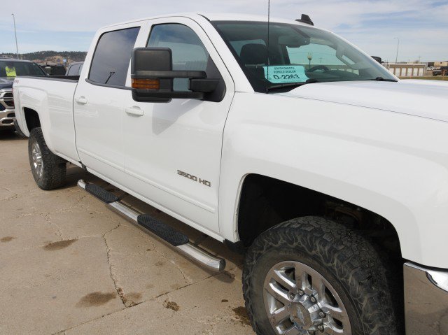 Used 2018 Chevrolet Silverado 3500 LT AWD/4WD image 11