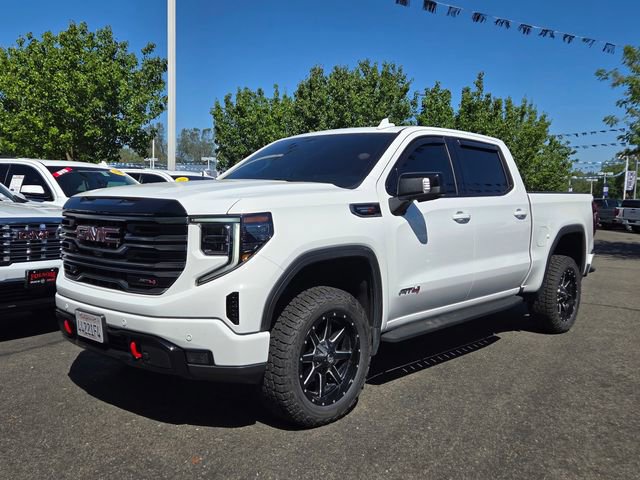Used 2025 GMC Sierra 1500 AT4 w/ AT4 Premium Package AWD/4WD image 8