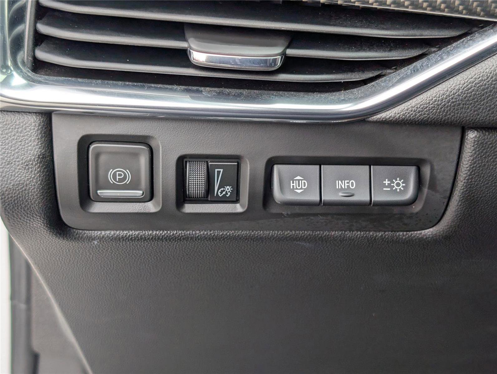 Used 2022 Cadillac XT4 Sport image 23