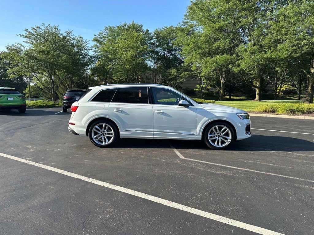 New 2025 Audi Q7 3.0T Premium Plus image 8