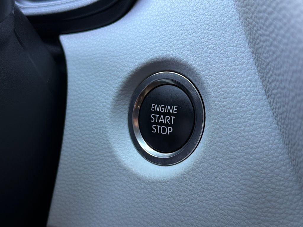 Used 2025 Toyota Corolla FX w/ Convenience Package image 5