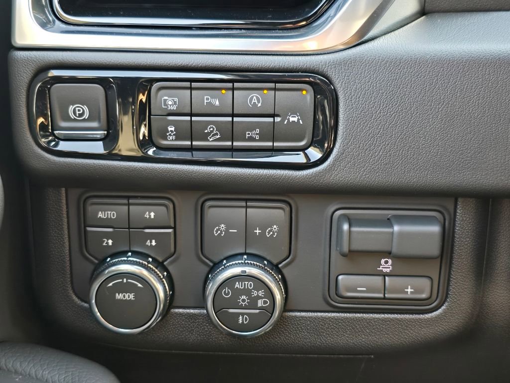 New 2026 GMC Yukon Denali w/ Denali Reserve Package image 19