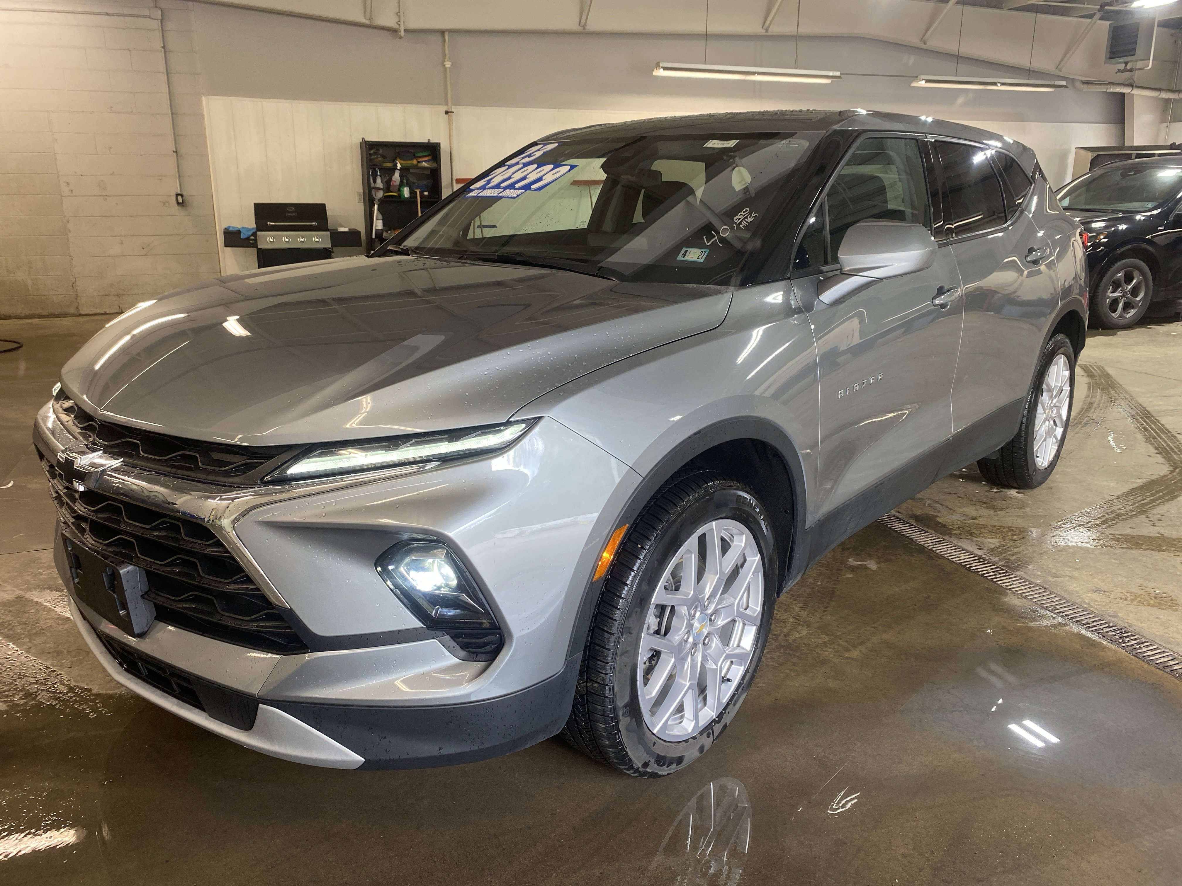 Used 2023 Chevrolet Blazer LT w/ Driver Confidence Package AWD/4WD image 2