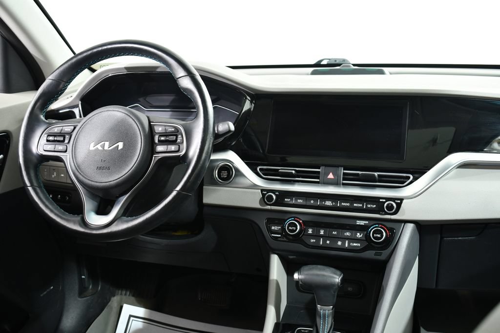 Used 2022 Kia Niro EX Premium FWD image 8