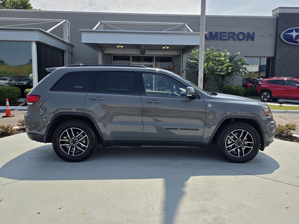 Used 2021 Jeep Grand Cherokee Trailhawk w/ Trailhawk Luxury Group AWD/4WD image 44