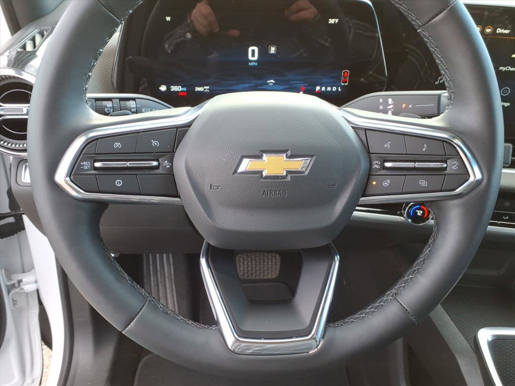 Used 2026 Chevrolet Equinox LT w/ Convenience Package II image 18