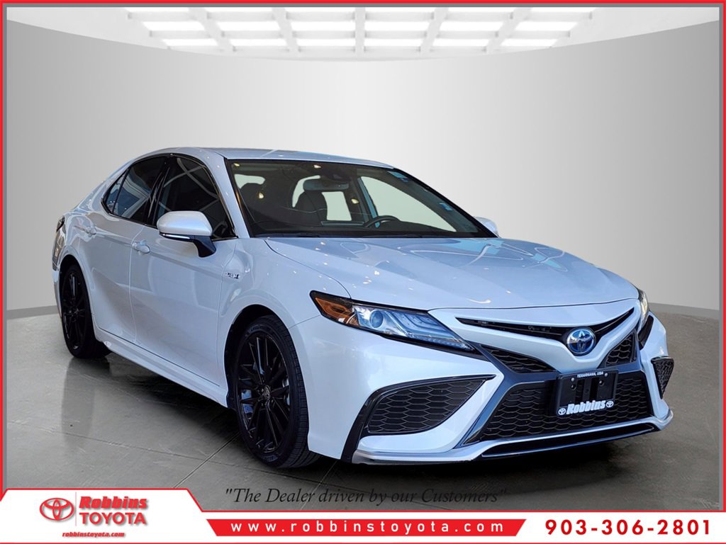 Used 2021 Toyota Camry XSE w/ Cold Weather Package