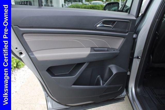 Used 2023 Volkswagen Atlas Cross Sport SE w/ Black Wheel Package AWD/4WD image 26