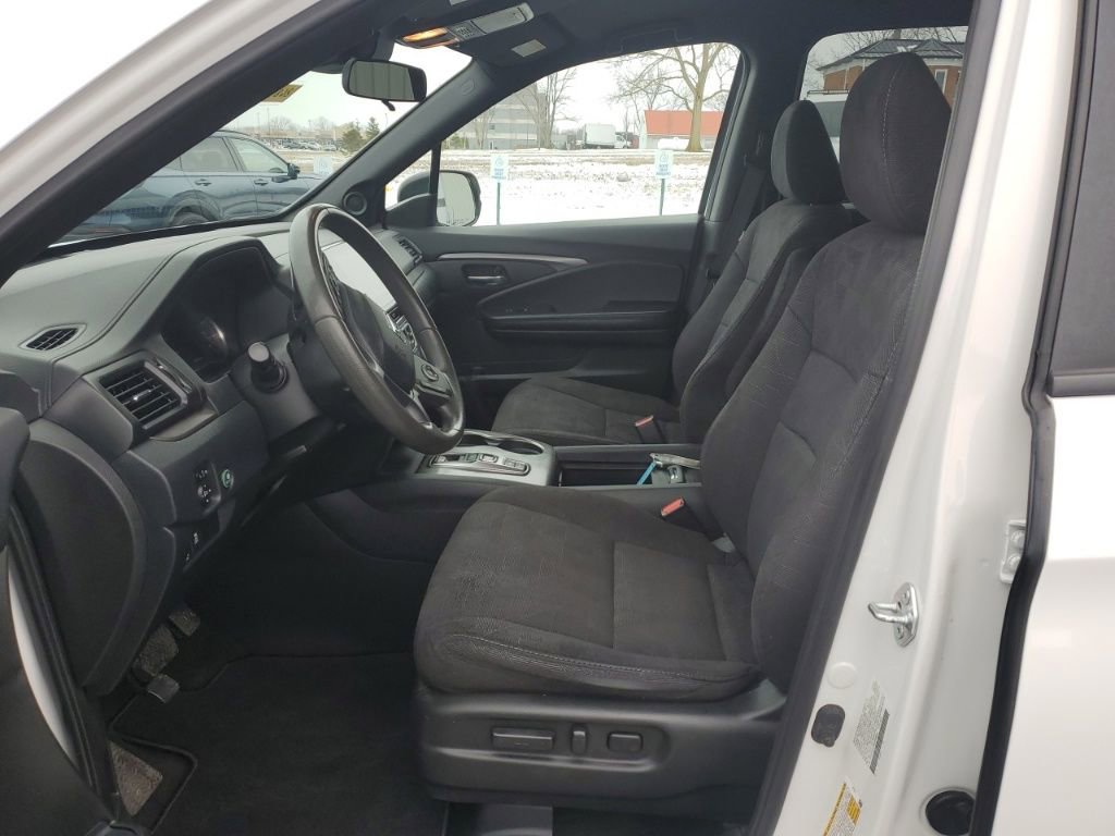 Used 2022 Honda Pilot Sport image 14