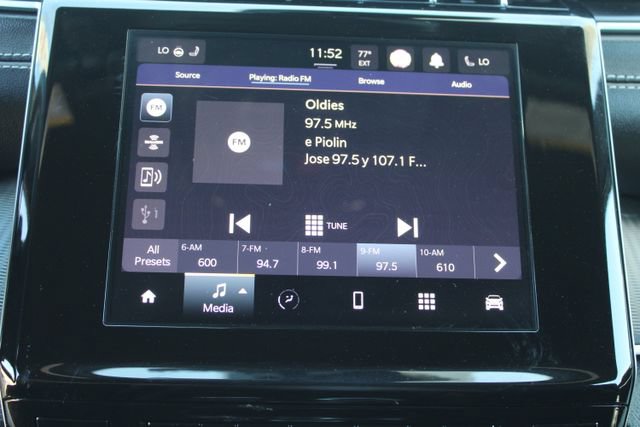 Used 2025 Jeep Grand Cherokee Altitude RWD image 20