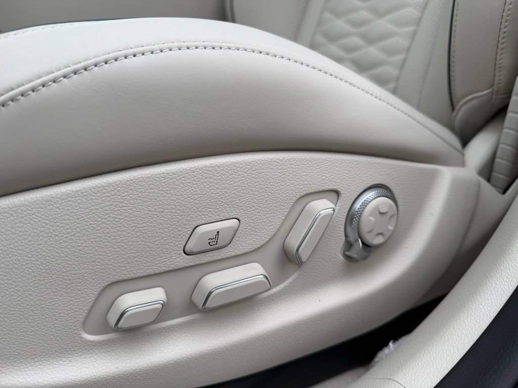 Certified 2025 Genesis G80 3.5T Sport Prestige AWD/4WD image 9