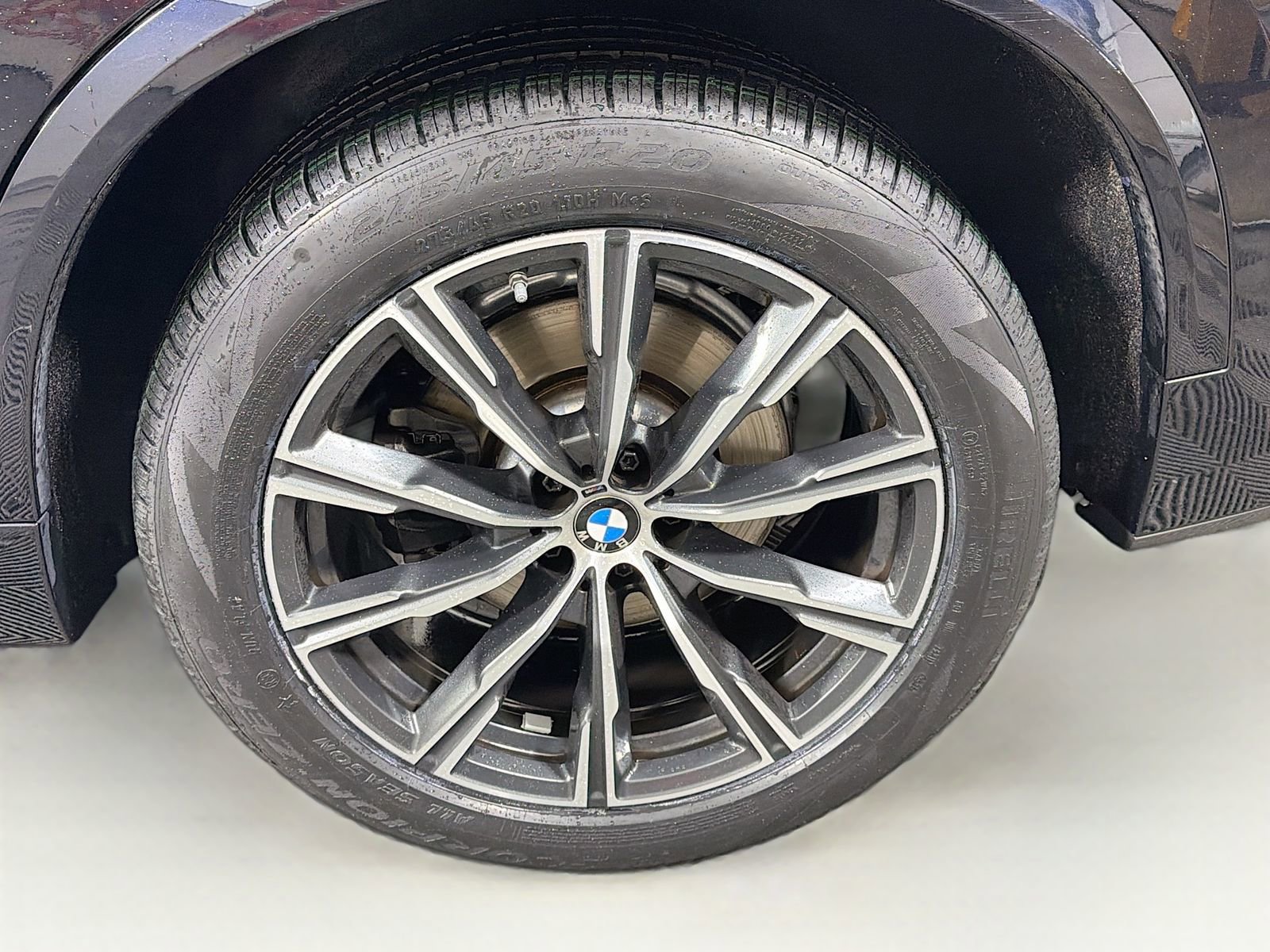 Used 2022 BMW X5 xDrive40i w/ M Sport Package AWD/4WD image 34