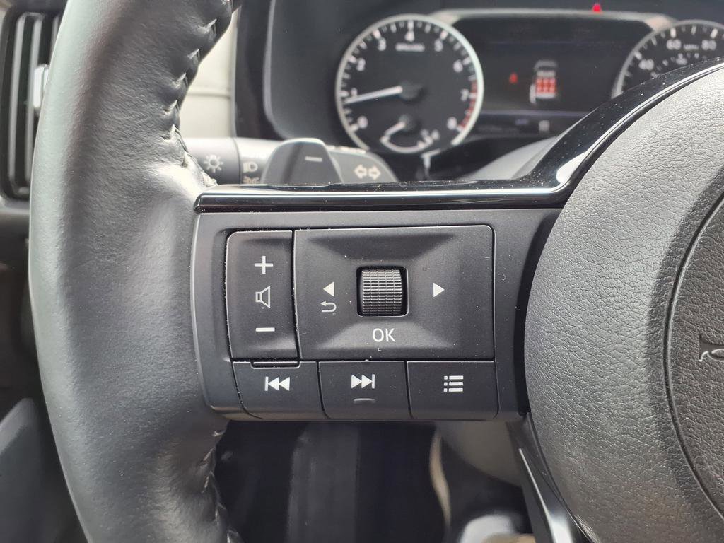 Used 2024 Nissan Pathfinder SL image 37