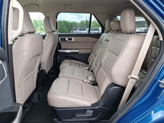 Used 2023 Ford Explorer XLT w/ Equipment Group 202A RWD image 10