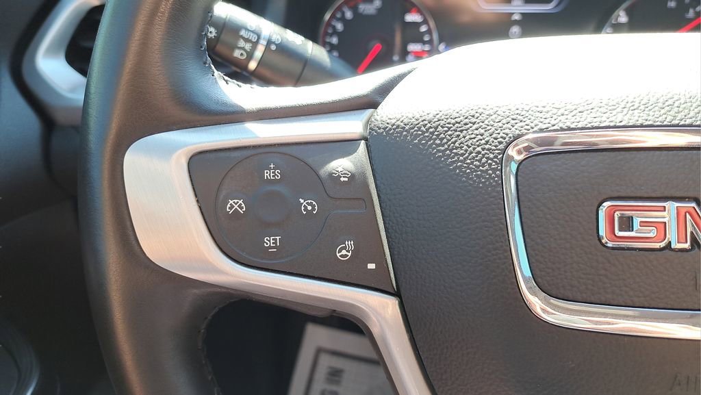 Used 2022 GMC Acadia SLT w/ Technology Package image 25