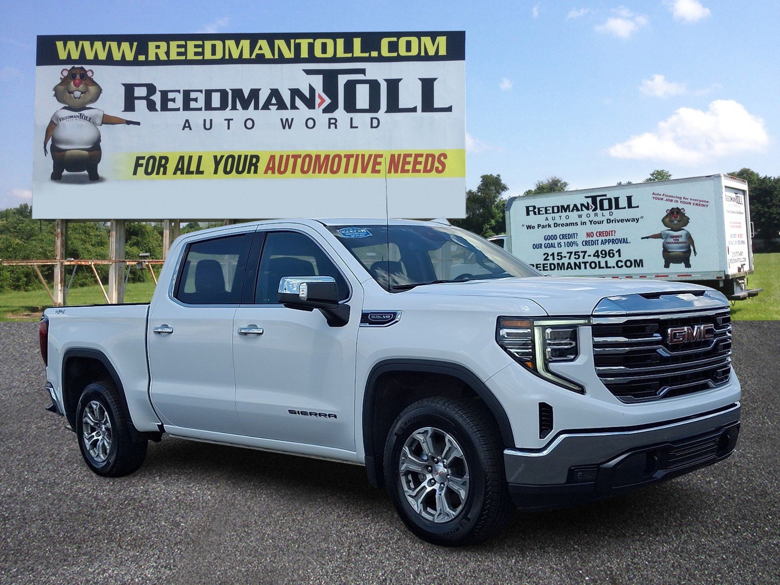 Used 2025 GMC Sierra 1500 SLT AWD/4WD image 1