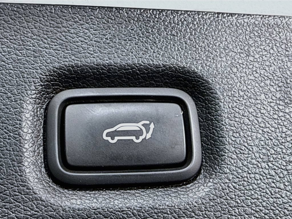 Used 2020 Hyundai Santa Fe SEL w/ Convenience Package AWD/4WD image 29
