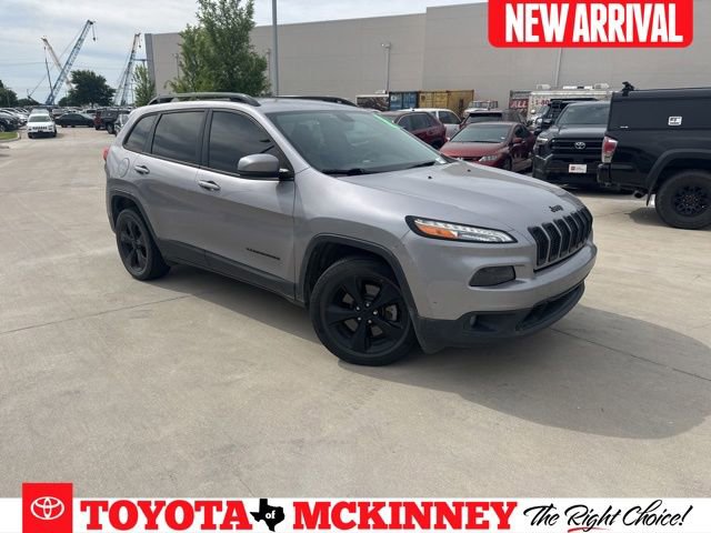 Used 2018 Jeep Cherokee Limited w/ Luxury Group FWD image 1