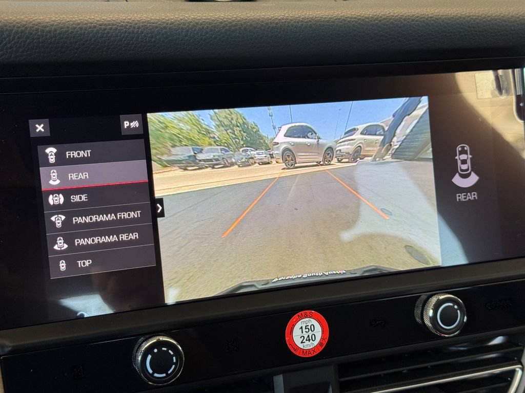 Certified 2026 Porsche Macan AWD/4WD image 22